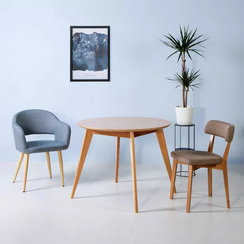 Restaurant Dining Chairs – Elegant & Comfortable Seating