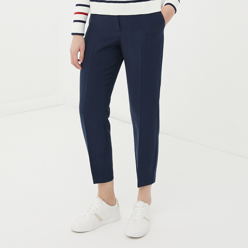 Women’s Black Trousers – Chic, Comfortable & Versatile